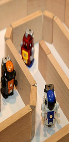 MAZE  SOLVING ROBOT